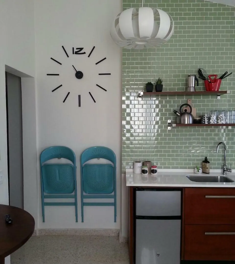 Casa Cecilia A Tripper'S Inn San Juan